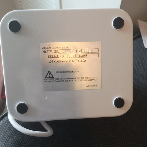 Wax warmer - Picture 2 of 2